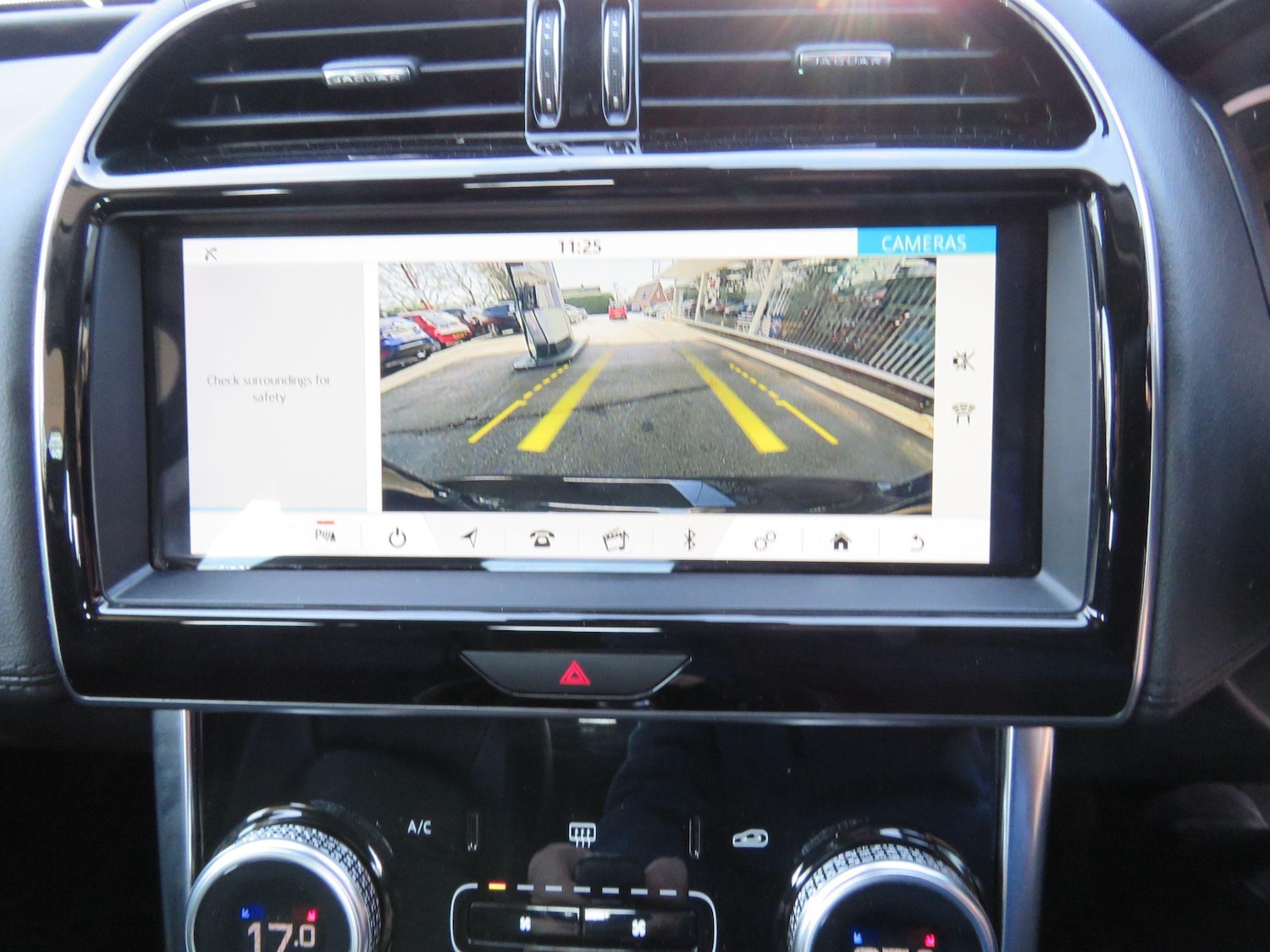 Used Jaguar XE 2020 for sale - 77016790: Photo 42