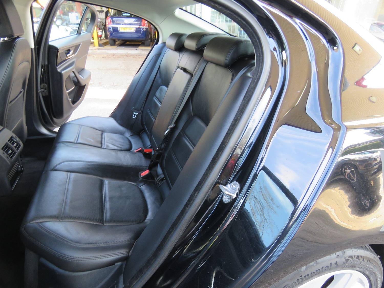 Used Jaguar XE 2020 for sale - 77016790: Photo 9