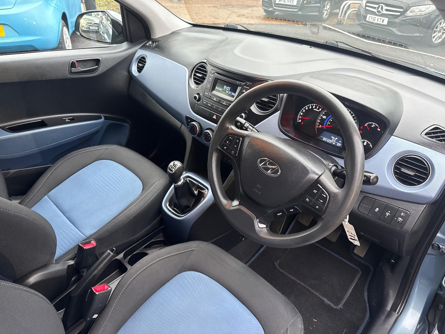 Used Hyundai i10 2015 for sale - 77143544: Photo 11