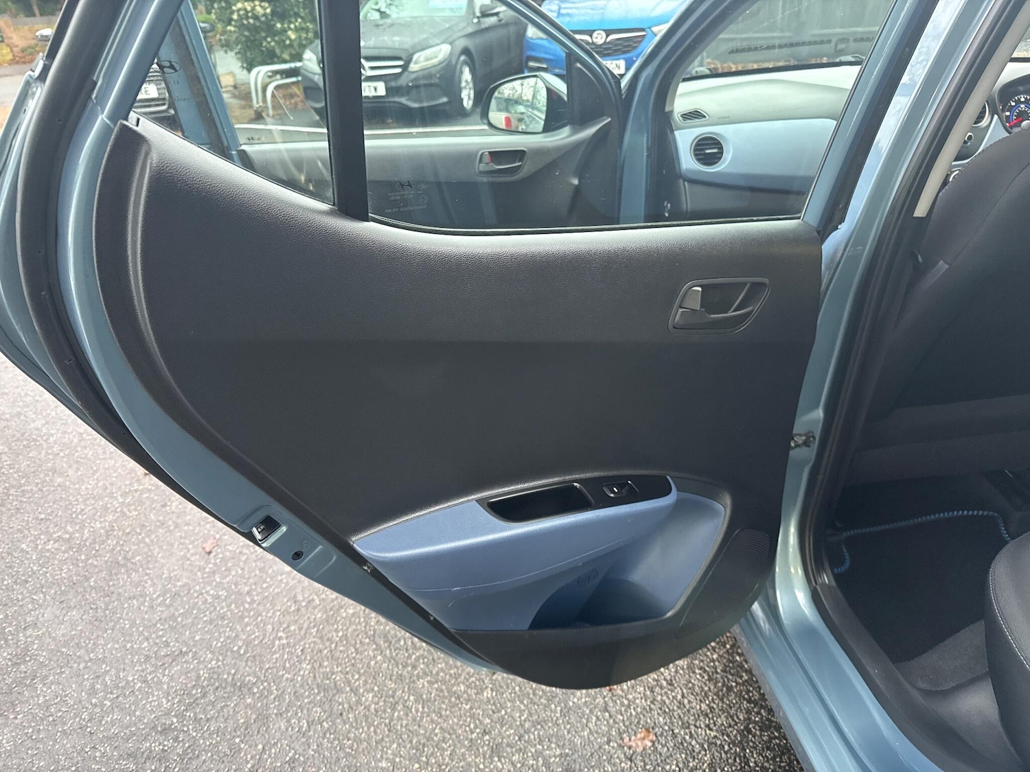 Used Hyundai i10 2015 for sale - 77143544: Photo 14