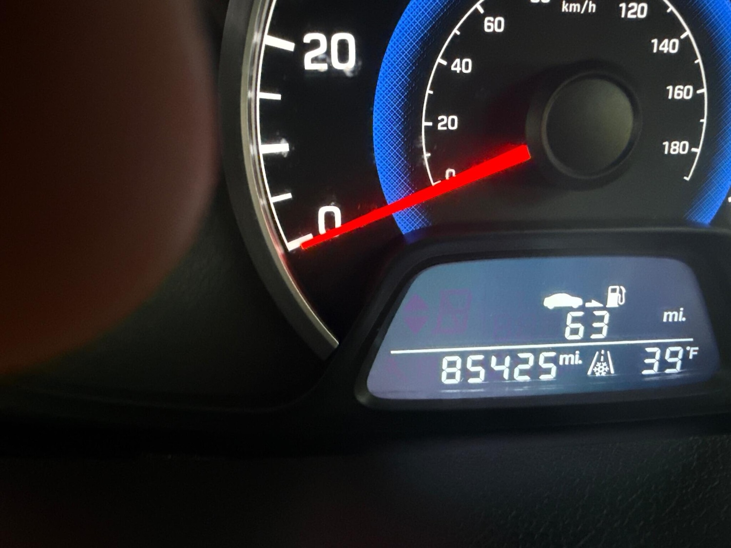 Used Hyundai i10 2015 for sale - 77143544: Photo 24