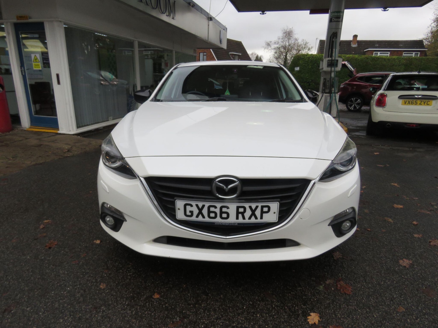 Used Mazda Mazda3 2016 for sale - 76689834: Photo 2