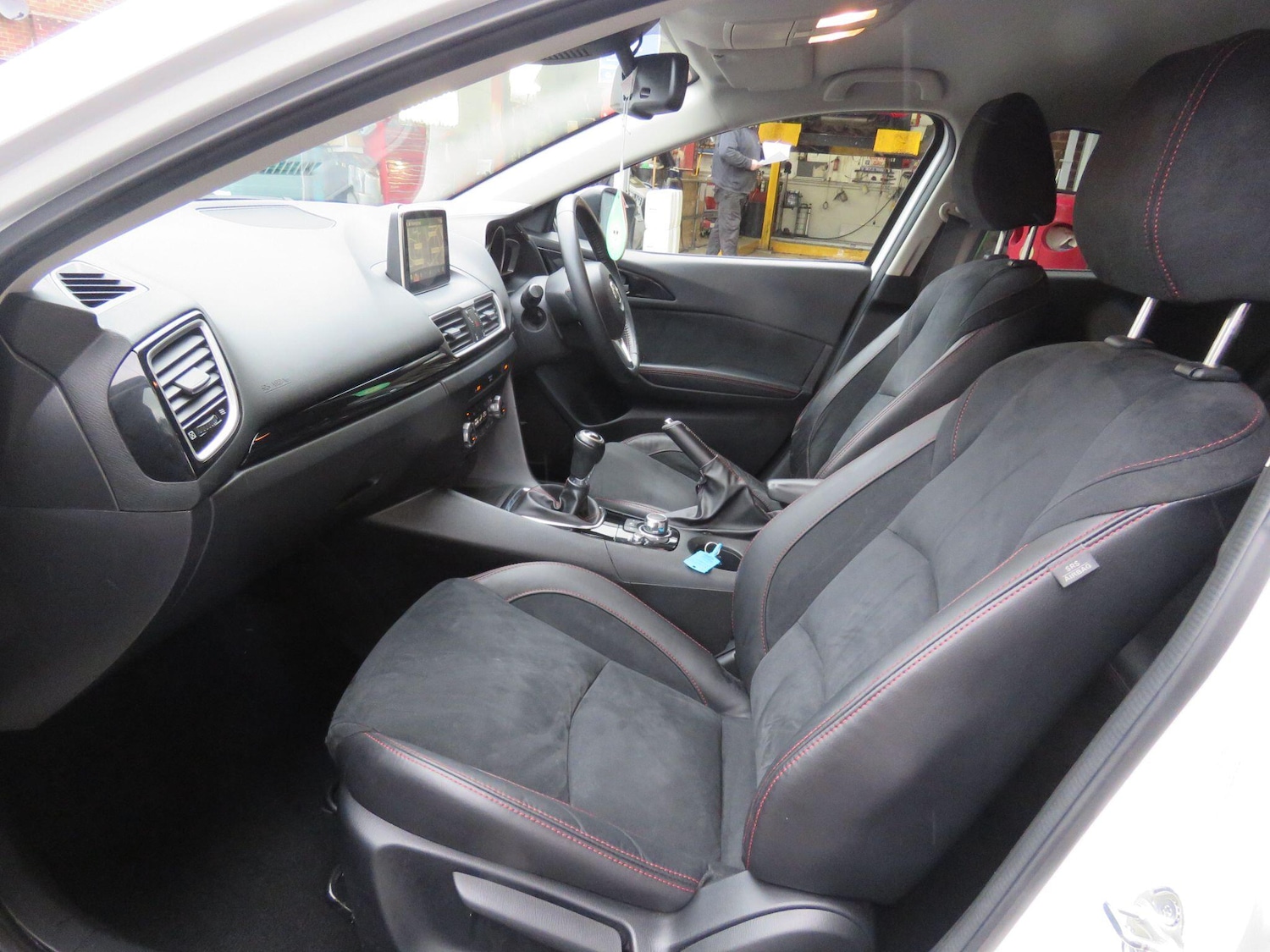 Used Mazda Mazda3 2016 for sale - 76689834: Photo 8