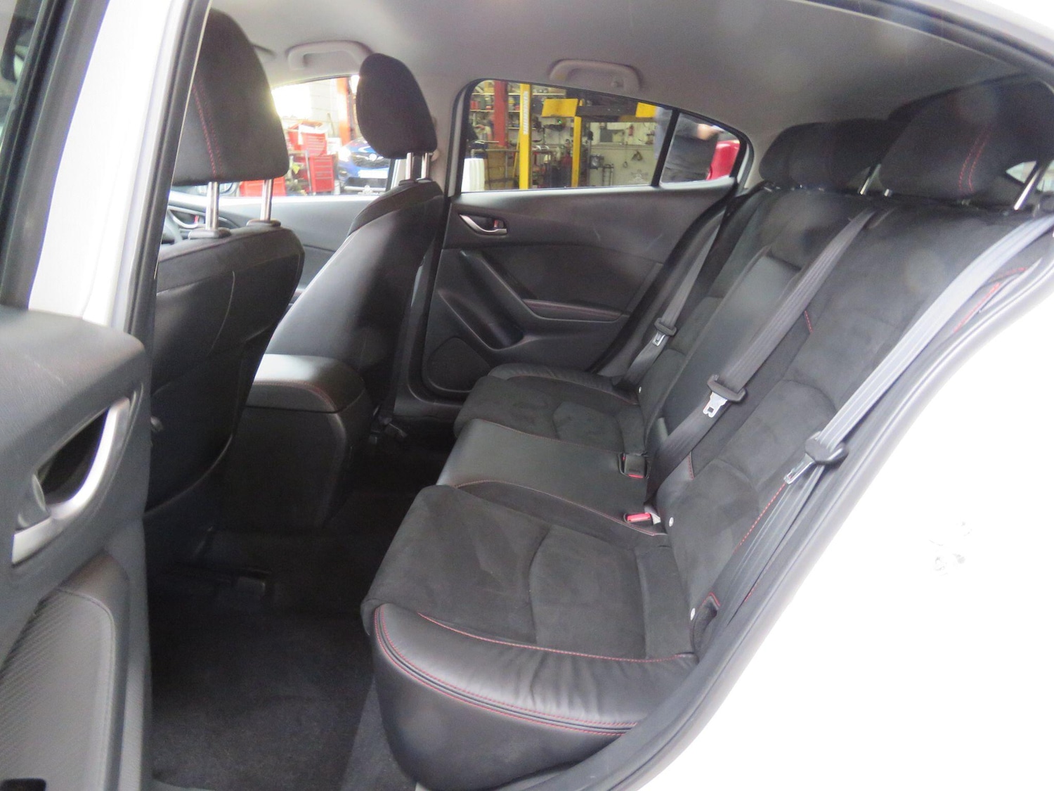 Used Mazda Mazda3 2016 for sale - 76689834: Photo 9