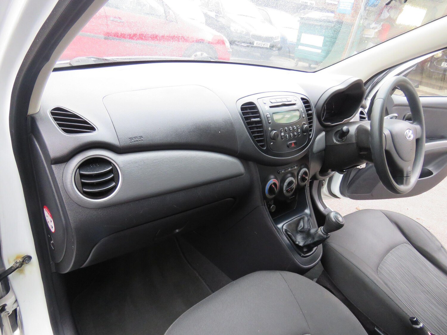 Used Hyundai i10 2011 for sale - 77671336: Photo 46