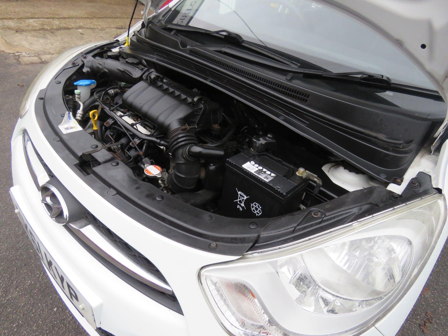 Used Hyundai i10 2011 for sale - 77671336: Photo 61