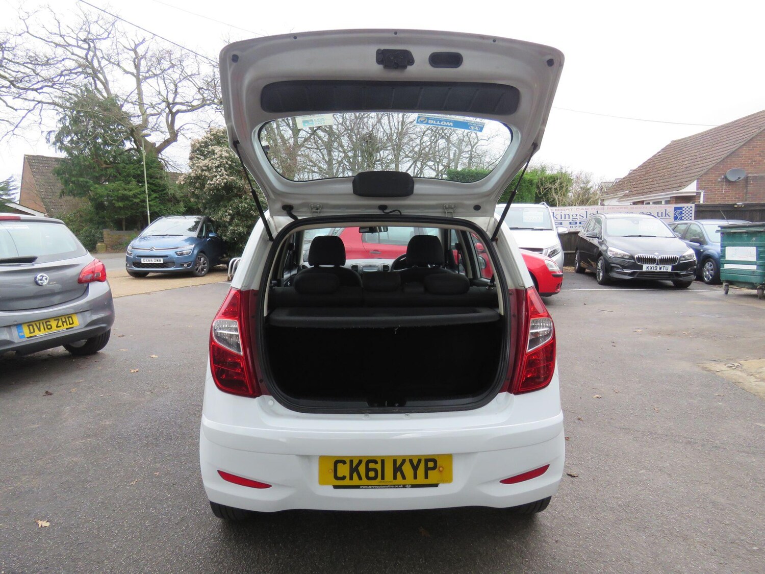 Used Hyundai i10 2011 for sale - 77671336: Photo 62