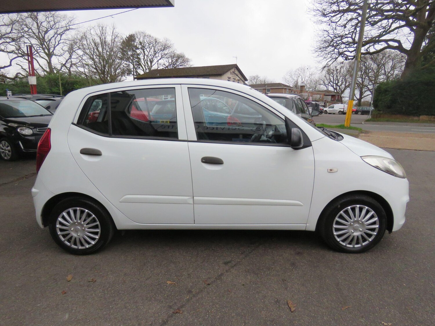 Used Hyundai i10 2011 for sale - 77671336: Photo 73