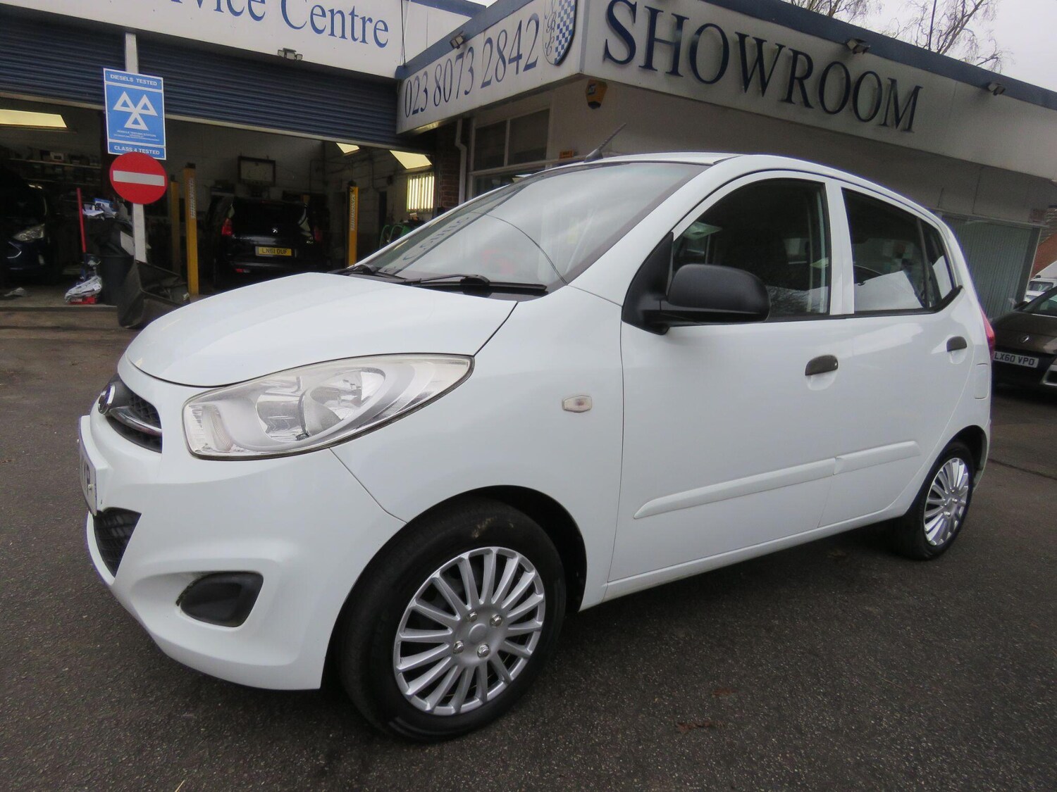 Used Hyundai i10 2011 for sale - 77671336: Photo 78