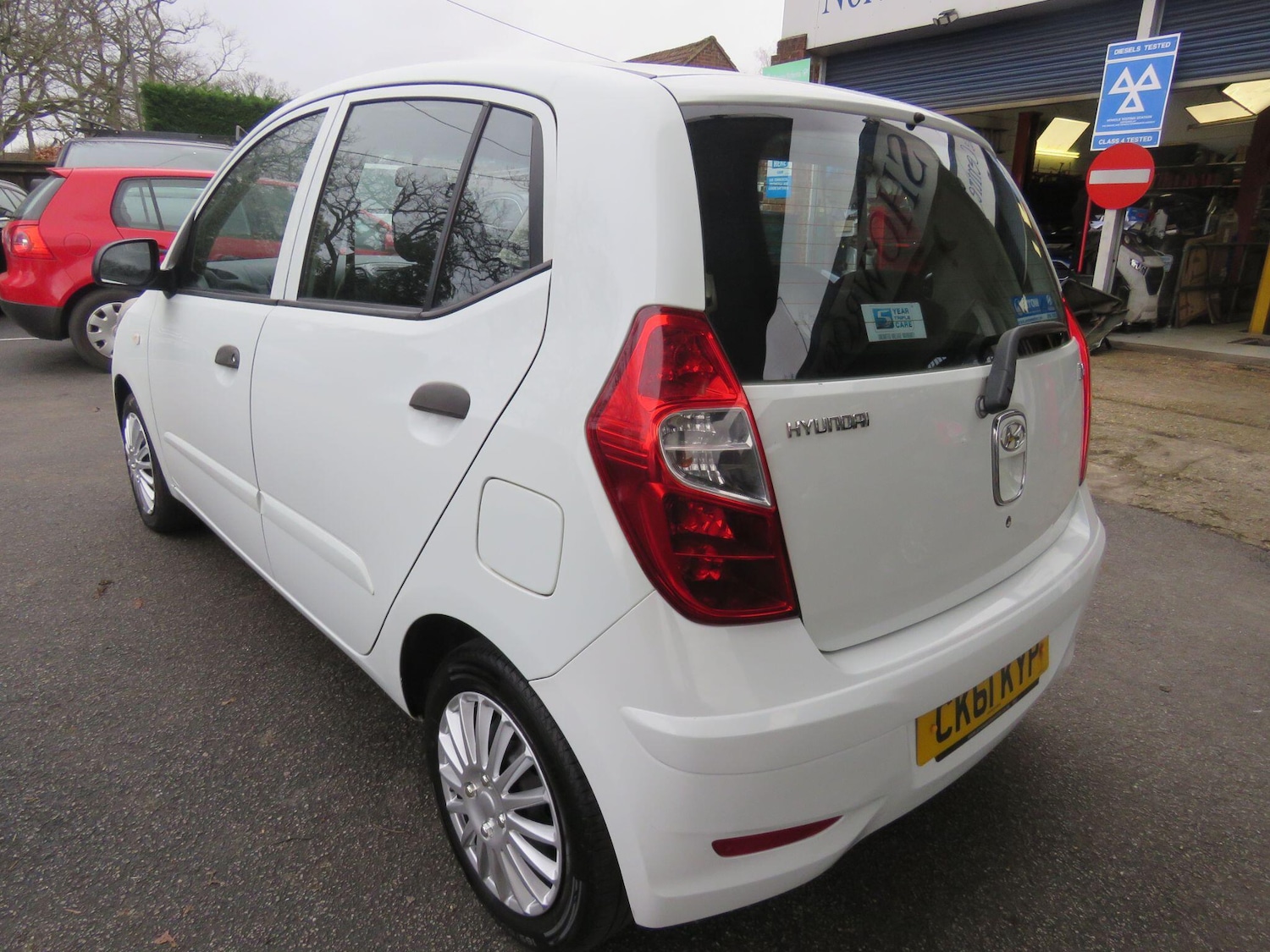 Used Hyundai i10 2011 for sale - 77671336: Photo 81