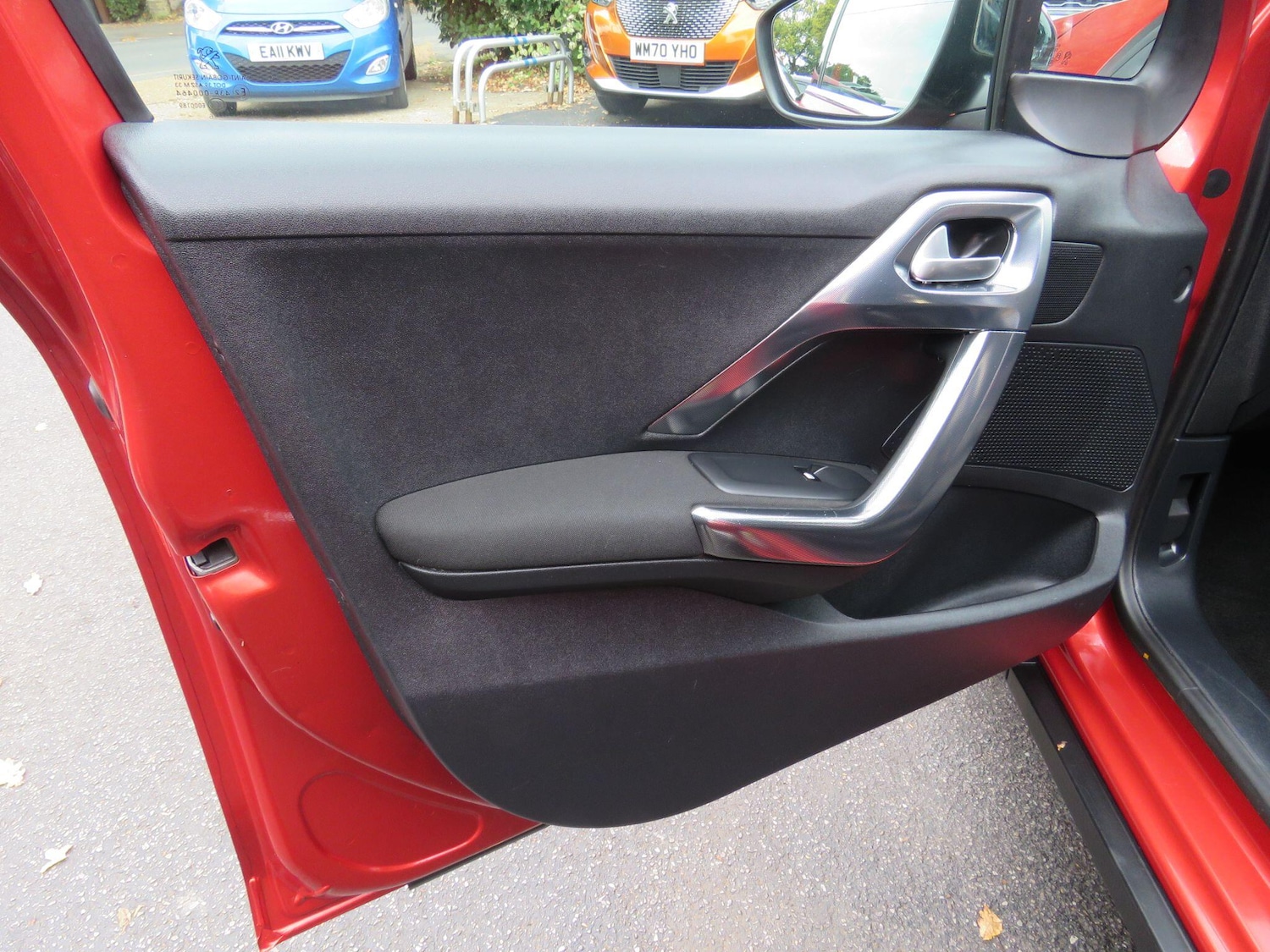 Used Peugeot 2008 2016 for sale - 76122298: Photo 37