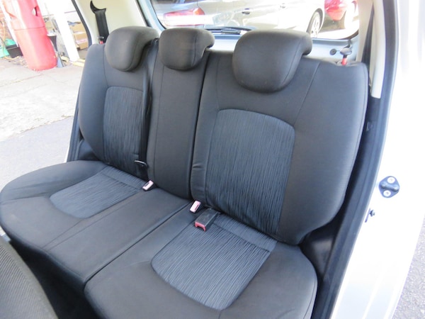 Used Hyundai i10 2011 for sale - 76121912: Photo 10