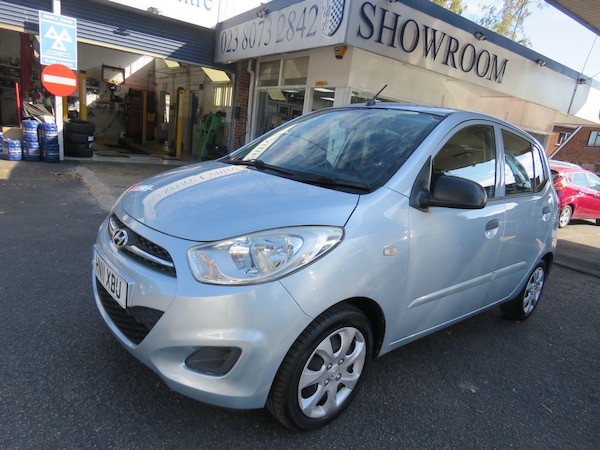 Used Hyundai i10 2011 for sale - 76121912: Photo 18