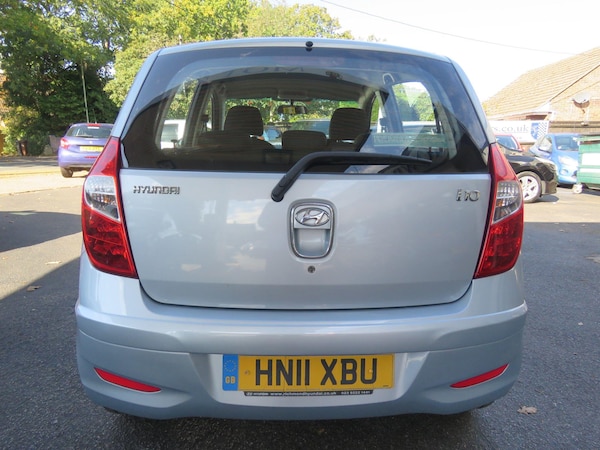 Used Hyundai i10 2011 for sale - 76121912: Photo 21