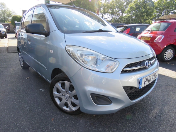 Used Hyundai i10 2011 for sale - 76121912: Photo 32