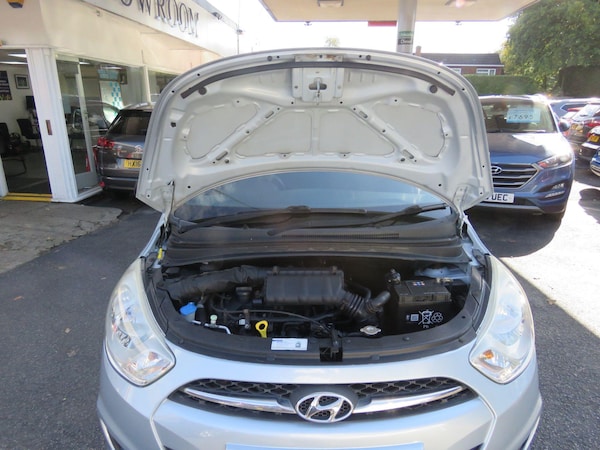 Used Hyundai i10 2011 for sale - 76121912: Photo 43