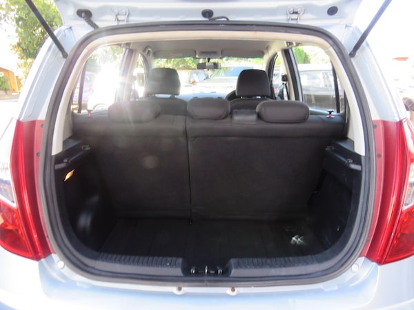 Used Hyundai i10 2011 for sale - 76121912: Photo 47