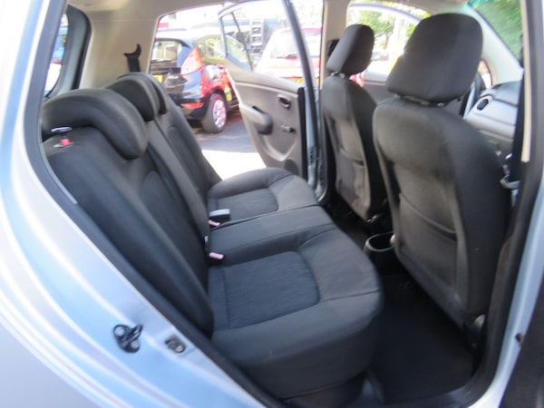 Used Hyundai i10 2011 for sale - 76121912: Photo 68