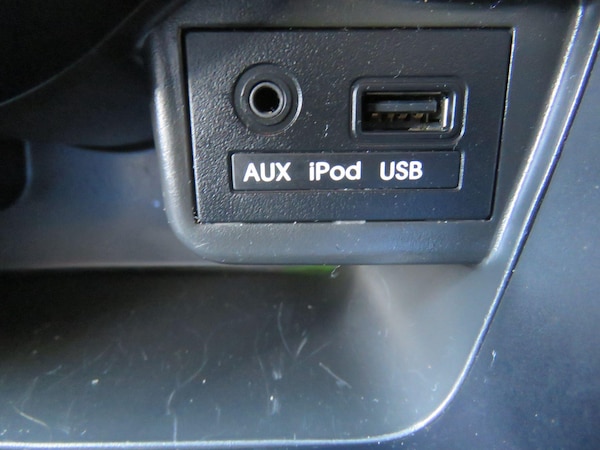 Used Hyundai i10 2011 for sale - 76121912: Photo 76