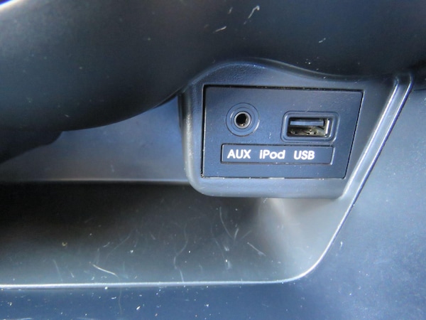 Used Hyundai i10 2011 for sale - 76121912: Photo 79