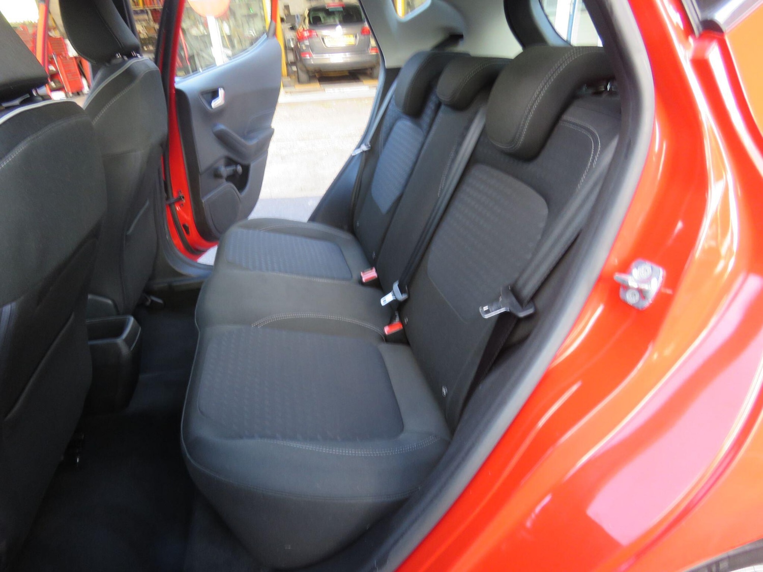 Used Ford Fiesta 2018 for sale - 76988533: Photo 14