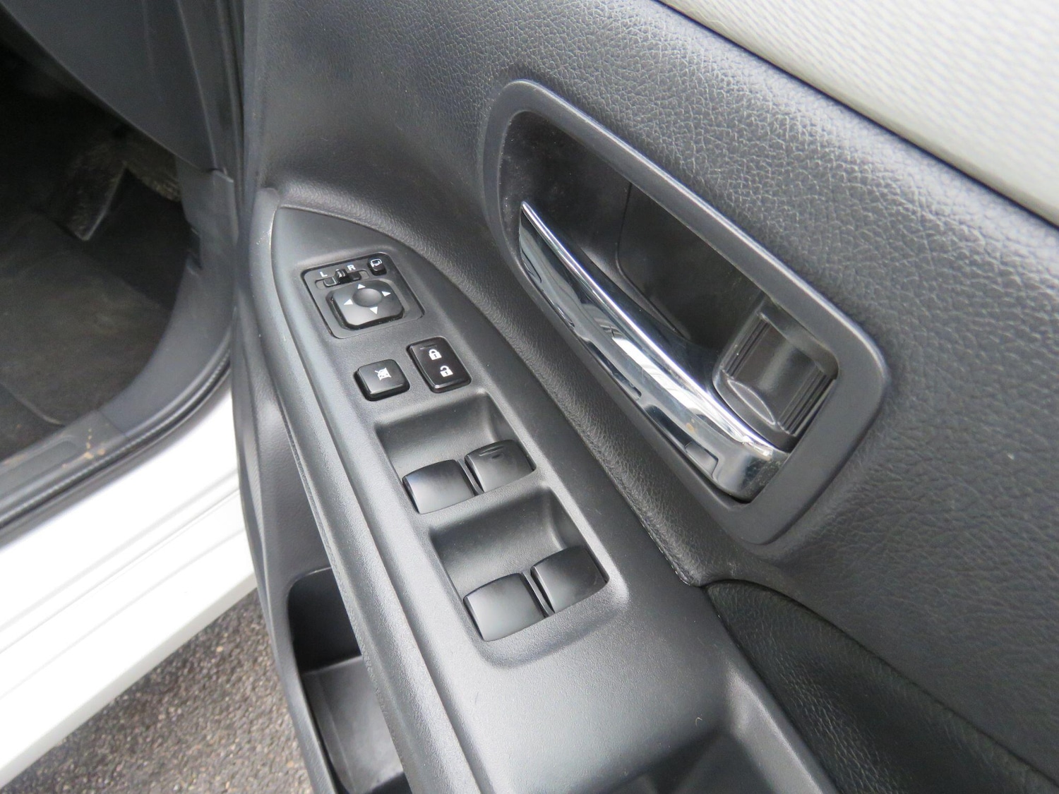 Used Mitsubishi Outlander 2014 for sale - 77304961: Photo 26