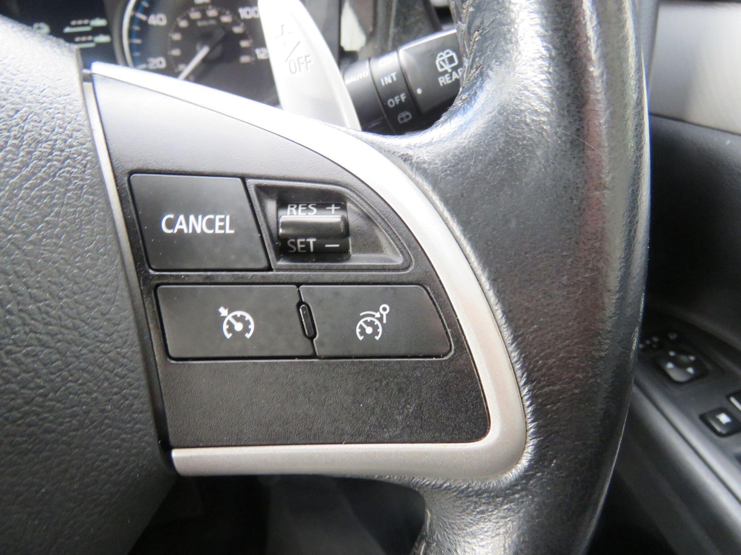 Used Mitsubishi Outlander 2014 for sale - 77304961: Photo 36