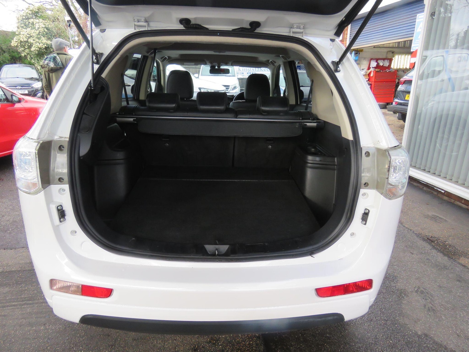 Used Mitsubishi Outlander 2014 for sale - 77304961: Photo 42