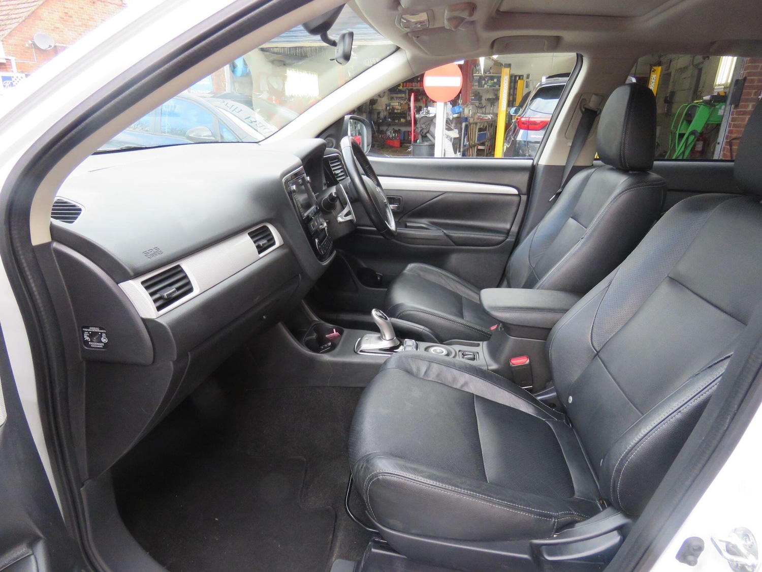 Used Mitsubishi Outlander 2014 for sale - 77304961: Photo 8