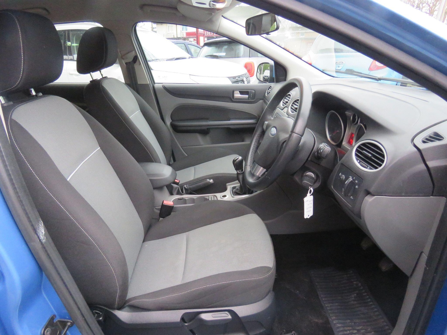 Used Ford Focus 2010 for sale - 77143057: Photo 19