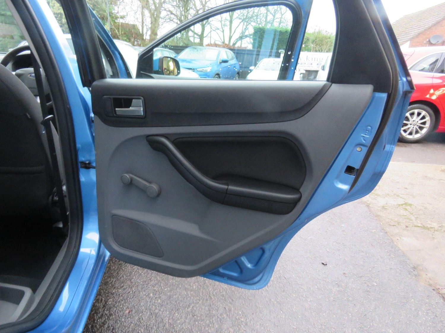 Used Ford Focus 2010 for sale - 77143057: Photo 25