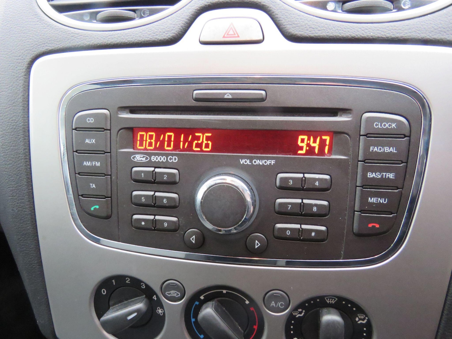 Used Ford Focus 2010 for sale - 77143057: Photo 28