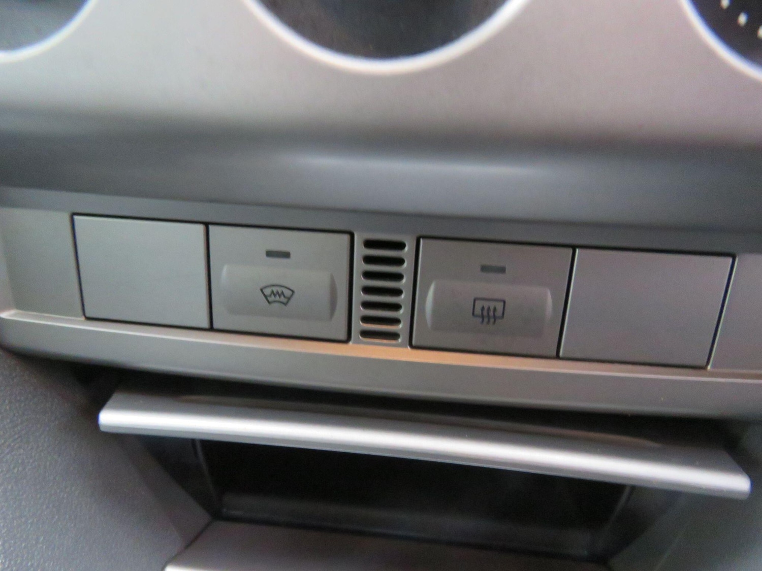 Used Ford Focus 2010 for sale - 77143057: Photo 29