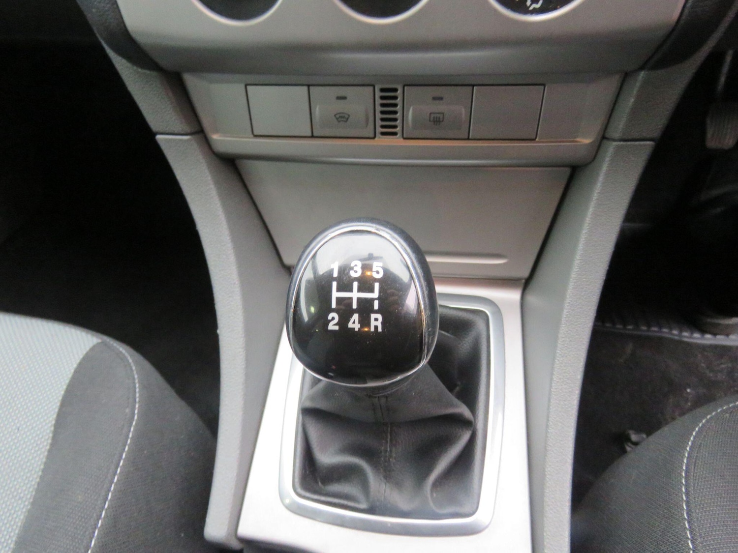 Used Ford Focus 2010 for sale - 77143057: Photo 32