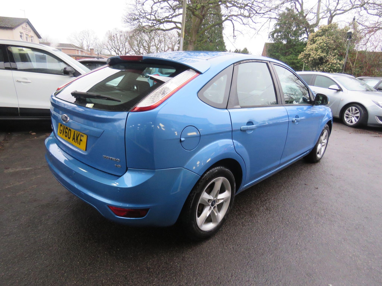 Used Ford Focus 2010 for sale - 77143057: Photo 4