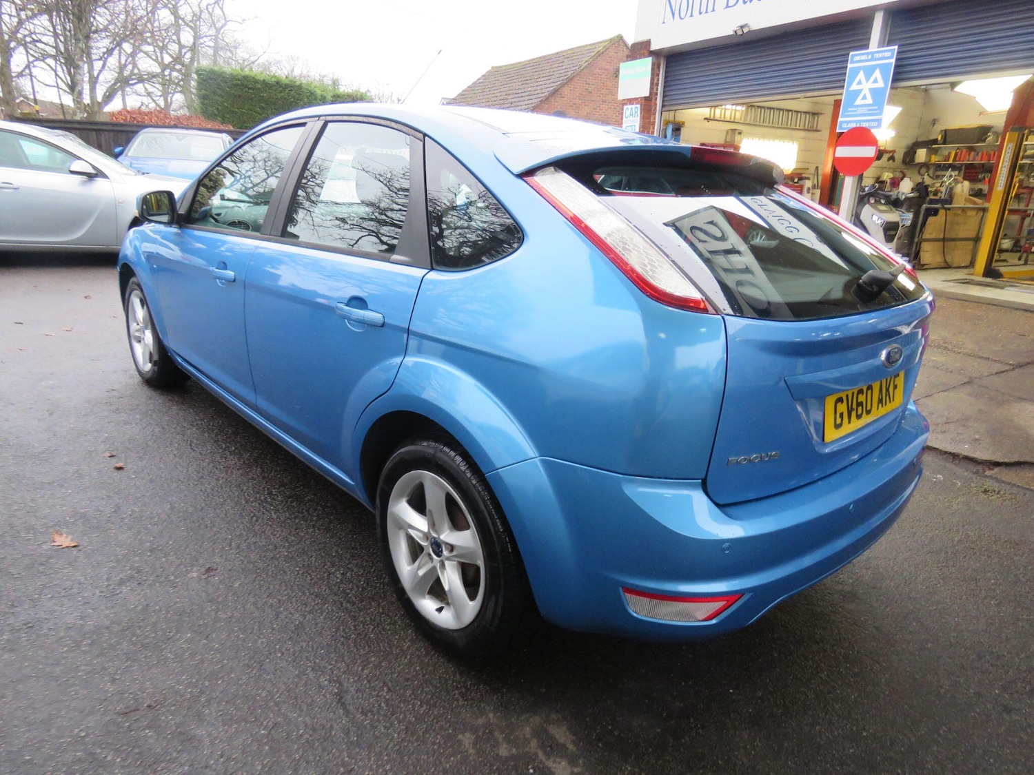 Used Ford Focus 2010 for sale - 77143057: Photo 6