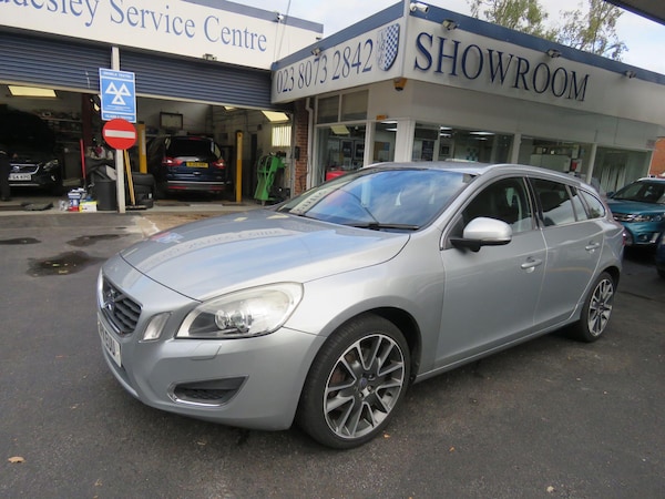 Used Volvo V60 2011 for sale - 75720564: Photo 16