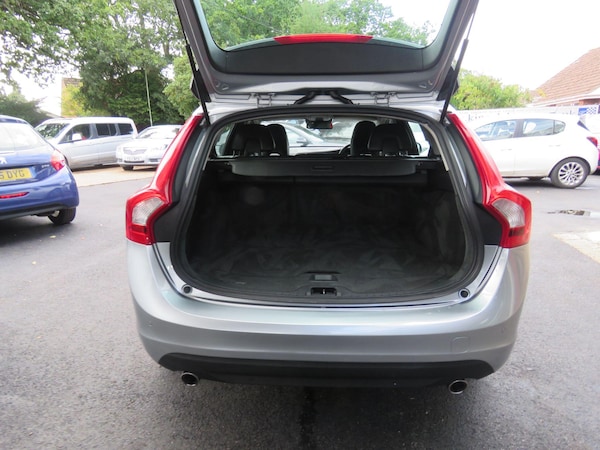 Used Volvo V60 2011 for sale - 75720564: Photo 22