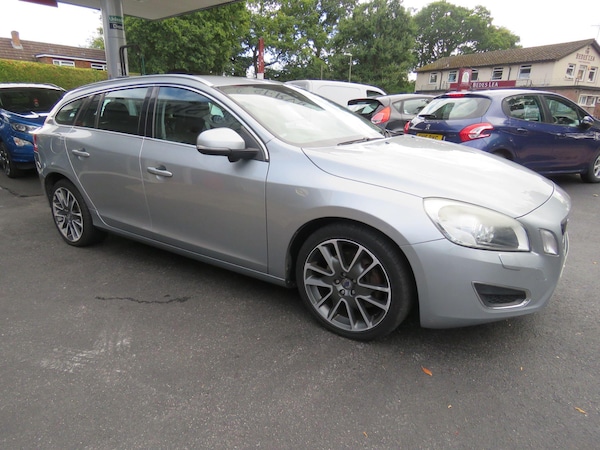 Used Volvo V60 2011 for sale - 75720564: Photo 35