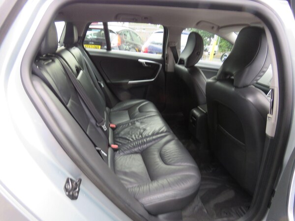 Used Volvo V60 2011 for sale - 75720564: Photo 51