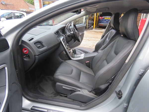 Used Volvo V60 2011 for sale - 75720564: Photo 54