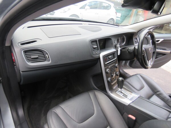 Used Volvo V60 2011 for sale - 75720564: Photo 55