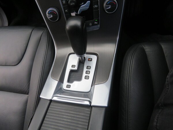 Used Volvo V60 2011 for sale - 75720564: Photo 62