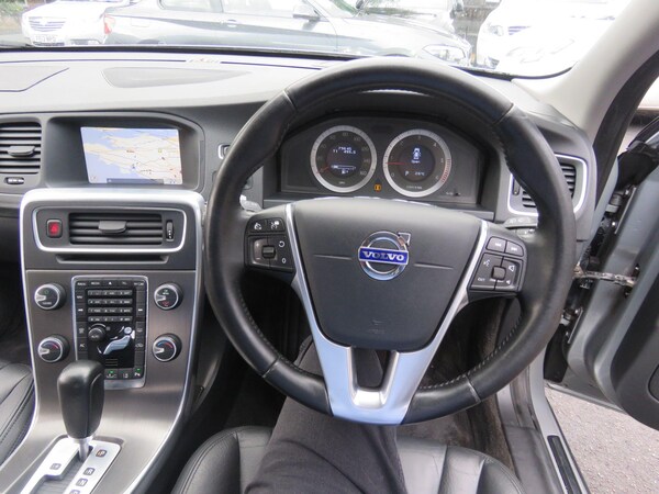 Used Volvo V60 2011 for sale - 75720564: Photo 64