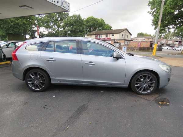 Used Volvo V60 2011 for sale - 75720564: Photo 74