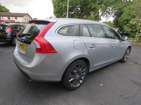 Used Volvo V60 2011 for sale - 75720564: Photo 75