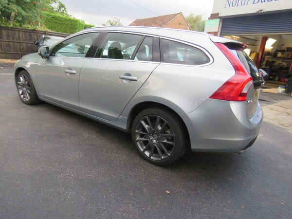 Used Volvo V60 2011 for sale - 75720564: Photo 78