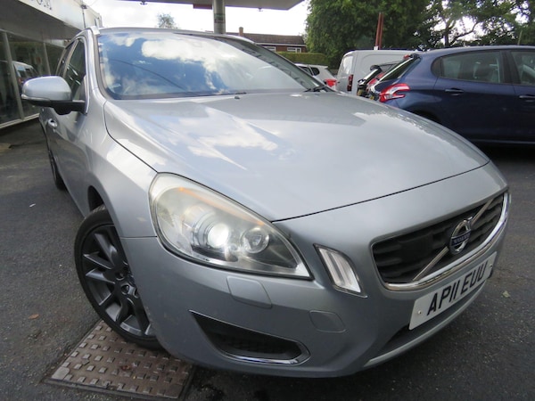 Used Volvo V60 2011 for sale - 75720564: Photo 81
