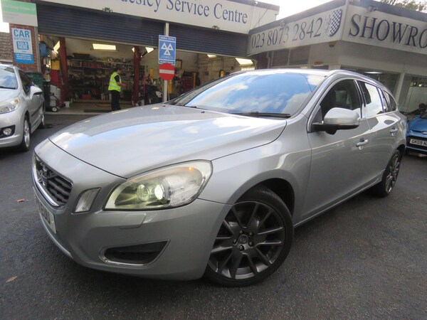 Used Volvo V60 2011 for sale - 75720564: Photo 85