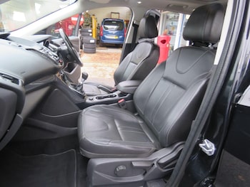 Used Ford Kuga 2015 for sale - 76484839: Photo